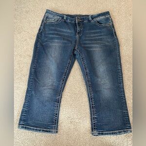 Warehouse One Women’s Denim Capris Size 16 Embroidery Detail Y2K 90s style